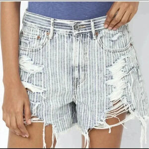 🆕 American Eagle Outfitters 90’s boyfriend shorts 16🆕